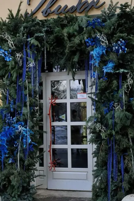Оформление входной группы — работа ZIMA DECOR, фото 6